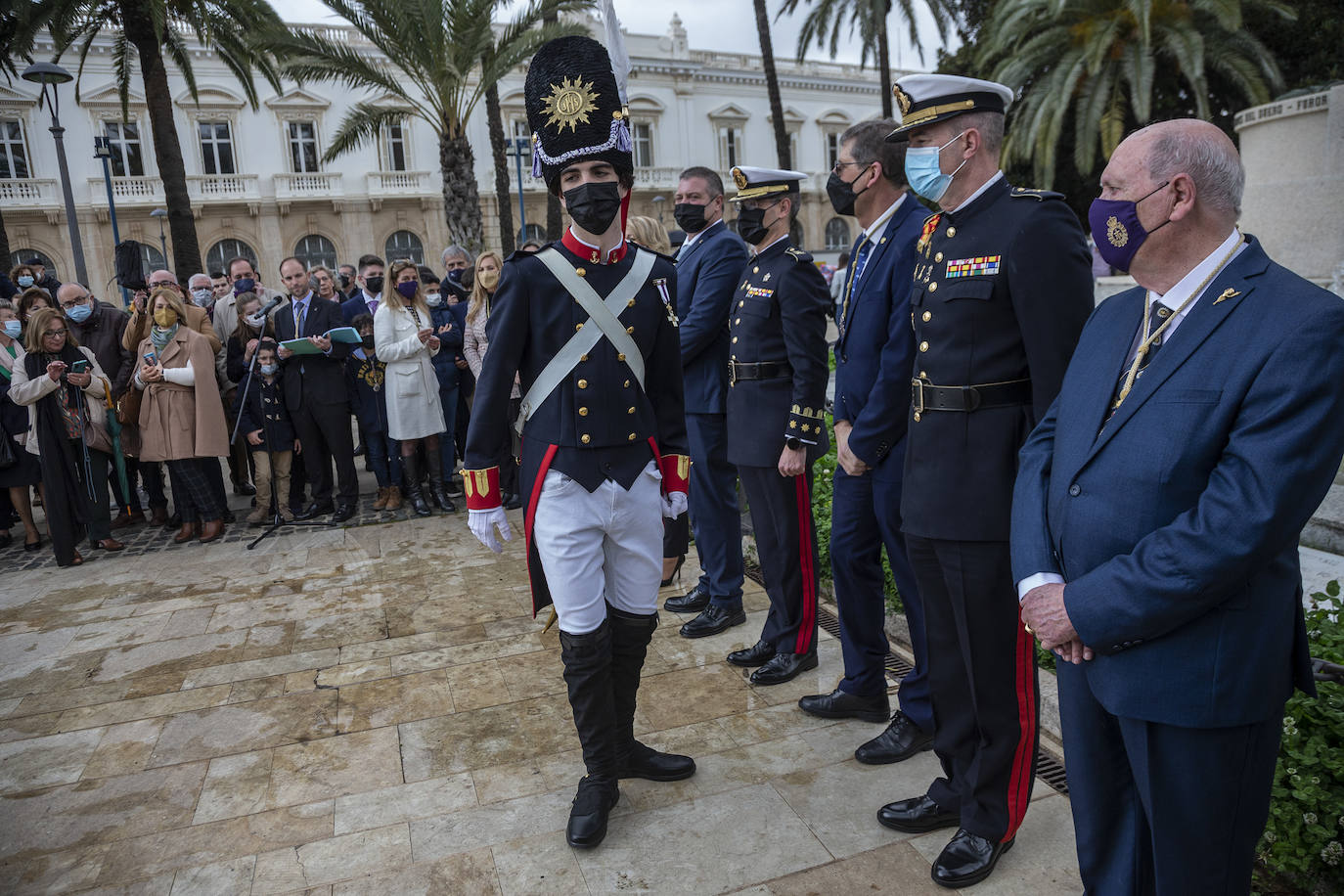Fotos: Los marrajos honran a José Luis Sáez en Héroes de Cavite