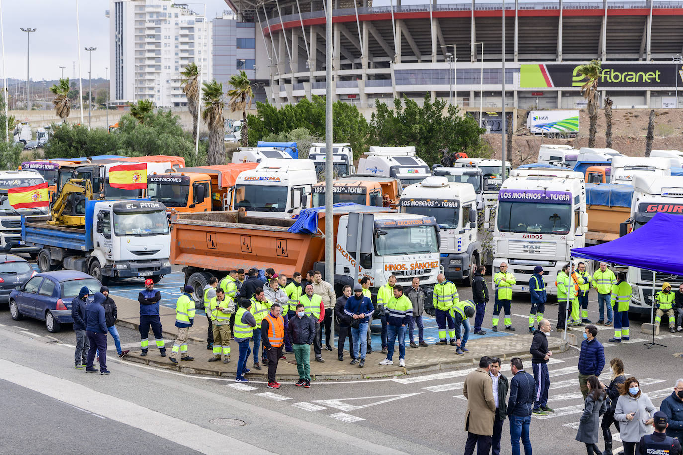 Fotos: Miras respalda a los transportistas y pide bajar el precio del combustible