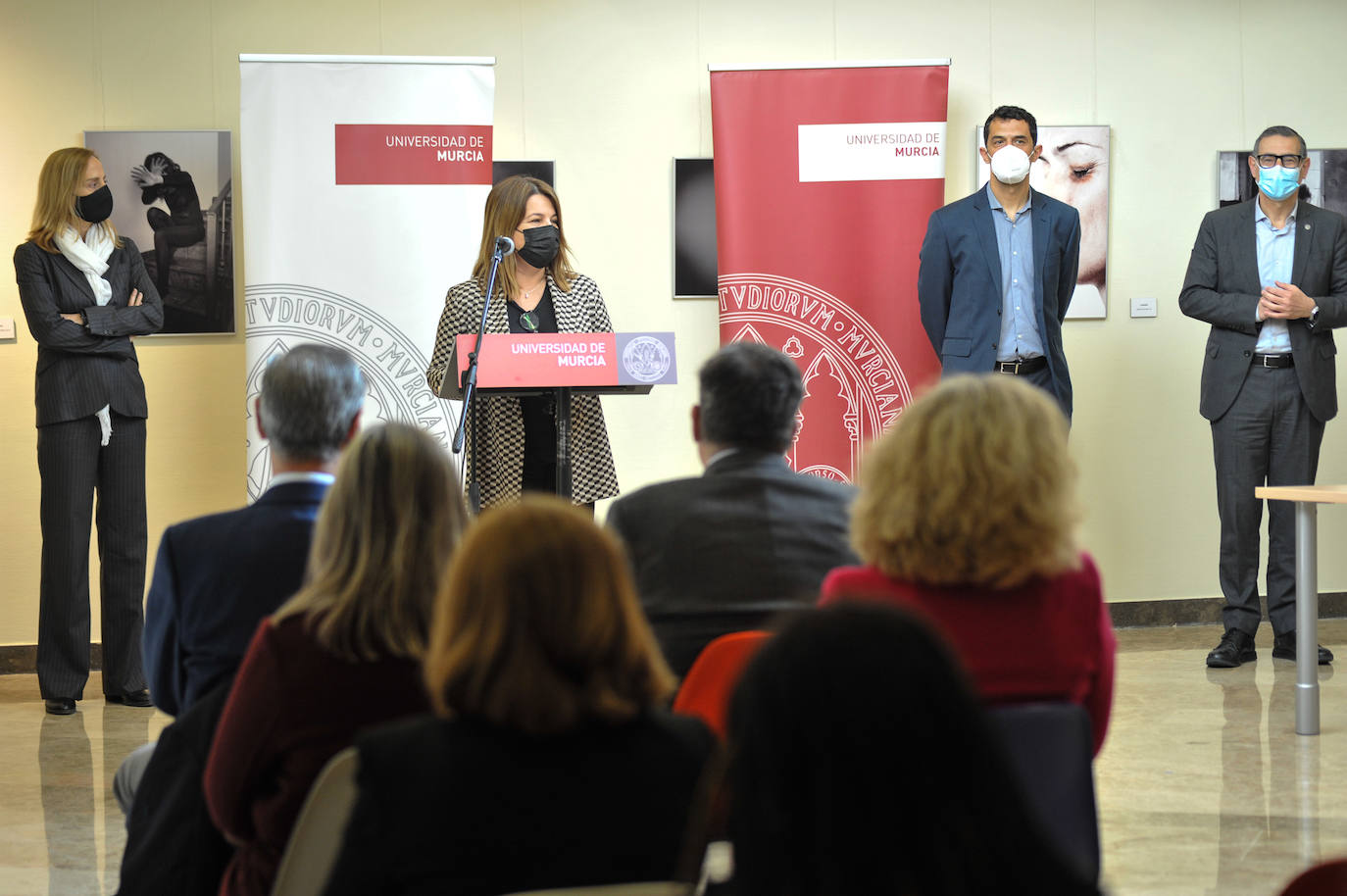 Fotos: Veinticinco alumnas de la UMU reciben las becas &#039;Piedad de la Cierva&#039;
