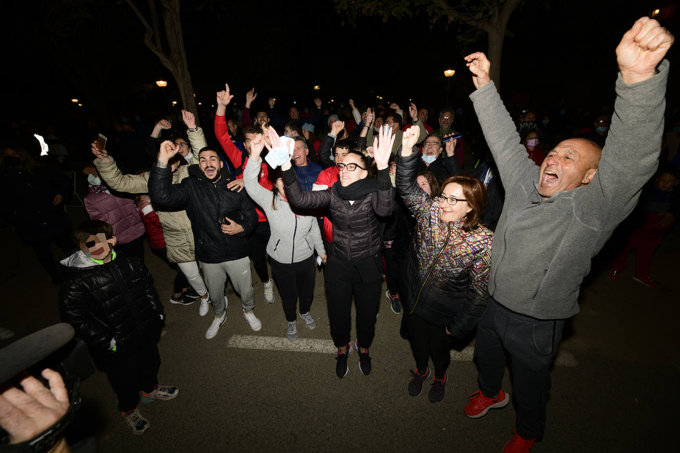 Fotos: Así vivieron la victoria de Carlos Alcaraz en club de campo tenis de El Palmar