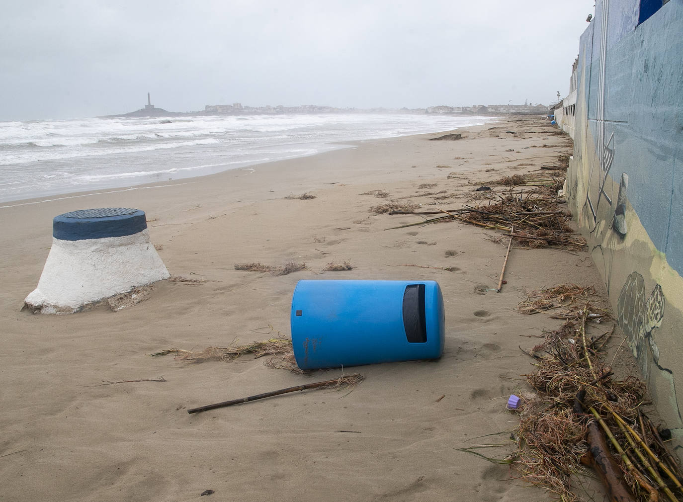 Fotos: El temporal causa daños graves en el paseo marítimo de Cabo de Palos