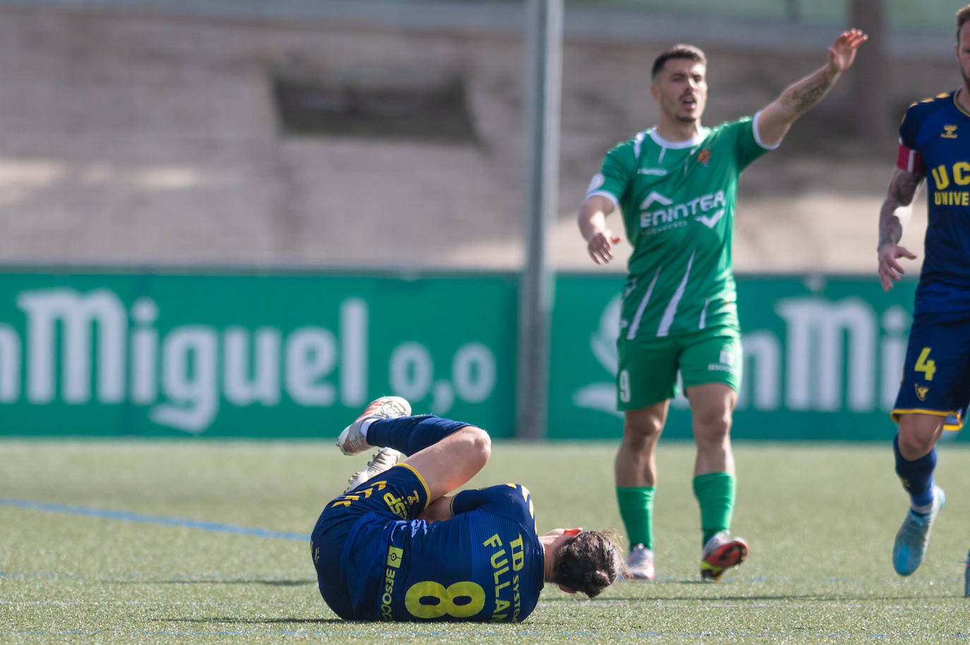 Fotos: El empate del UCAM CF contra el Cornellá, en imágenes