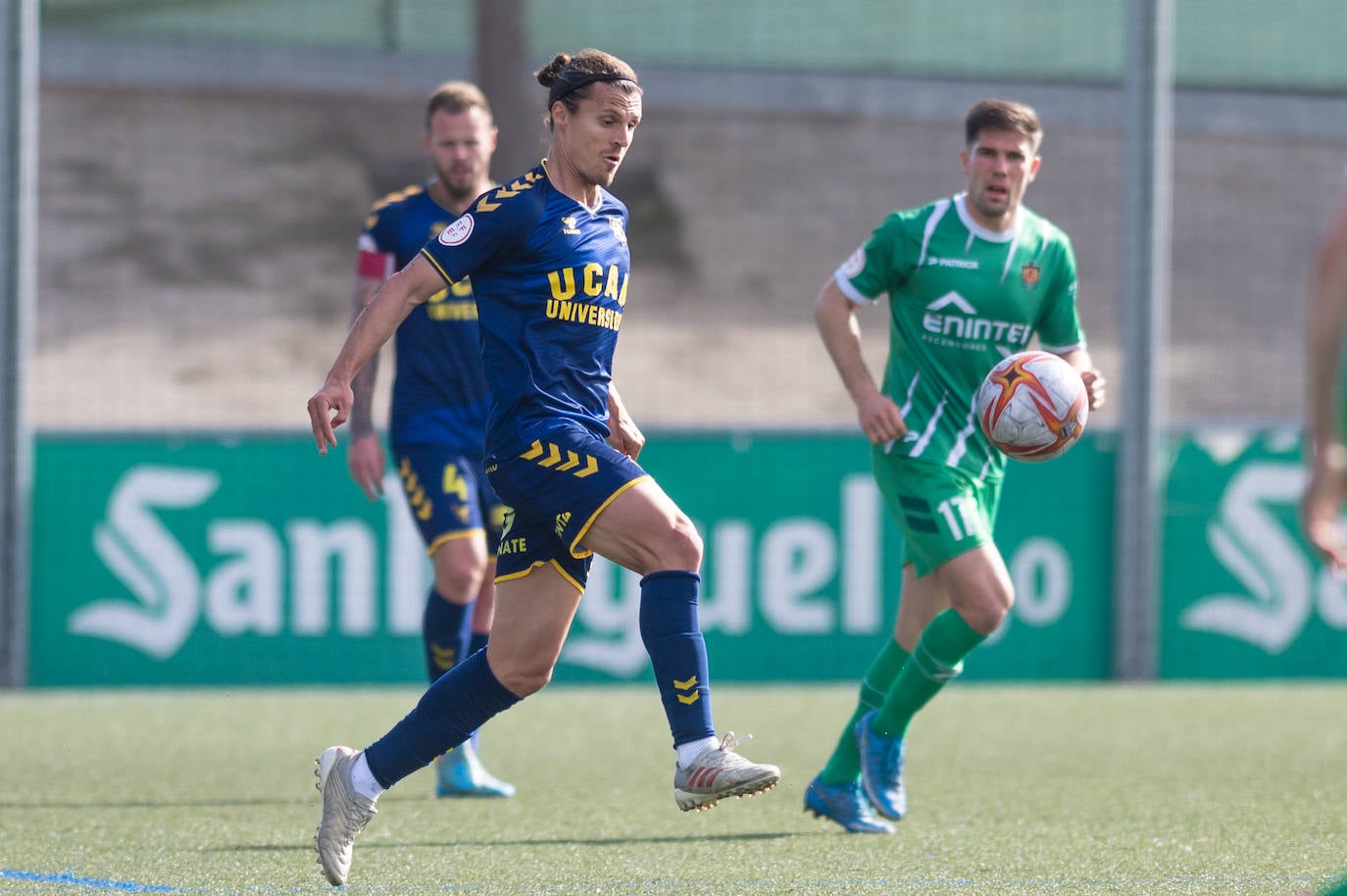 Fotos: El empate del UCAM CF contra el Cornellá, en imágenes