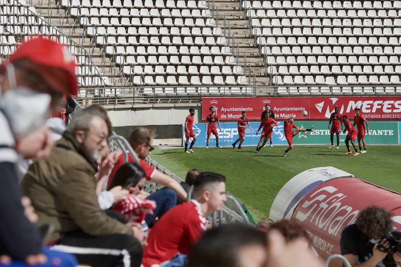 Fotos: El entrenamiento del Real Murcia antes del enfretamiento contra el Hércules, en imágenes