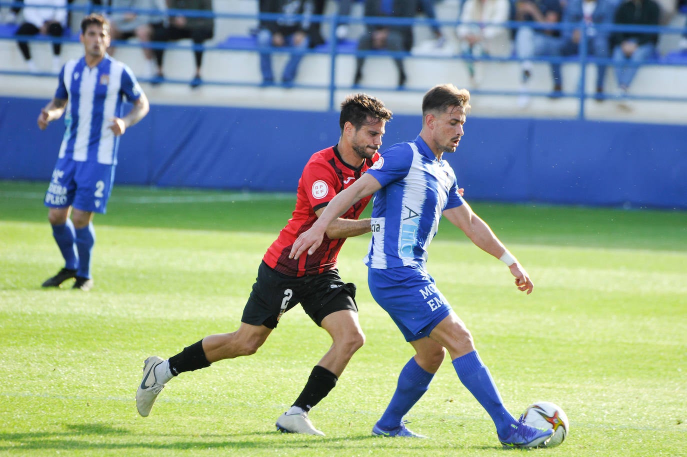 Fotos: El Águilas sale del infierno (Águilas 2, La Nucía 0)