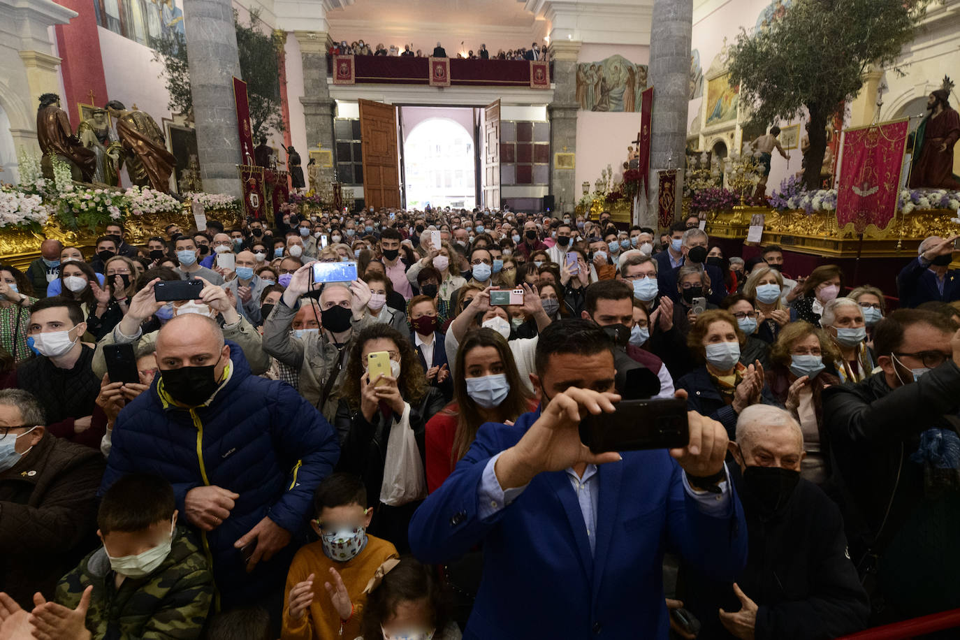 Fotos: Descendimiento del Cristo del Perdón en la iglesia de San Antolín de Murcia