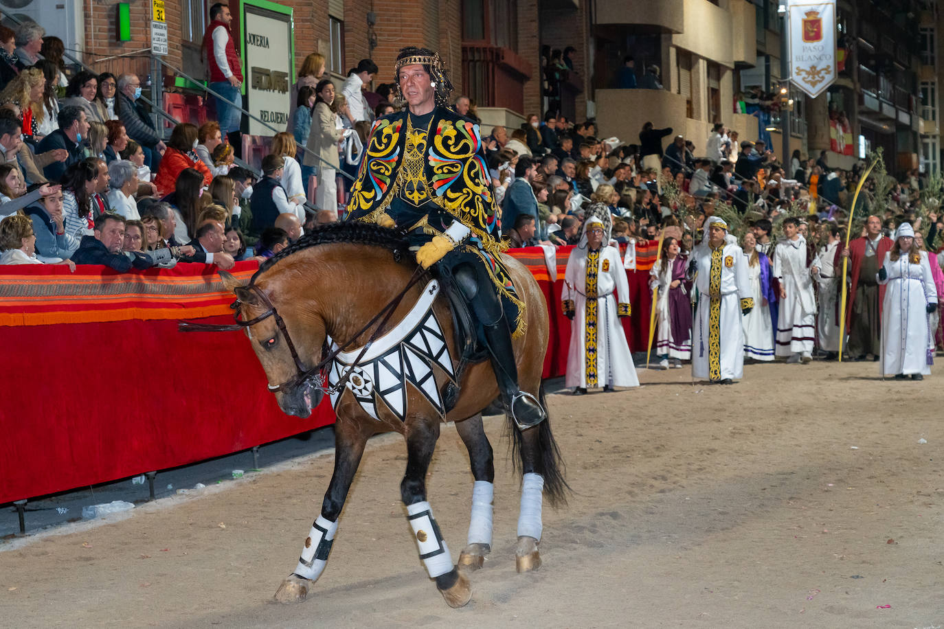 Fotos: El pueblo hebreo llena de júbilo la carrera en la noche del Domingo de Ramos en Lorca