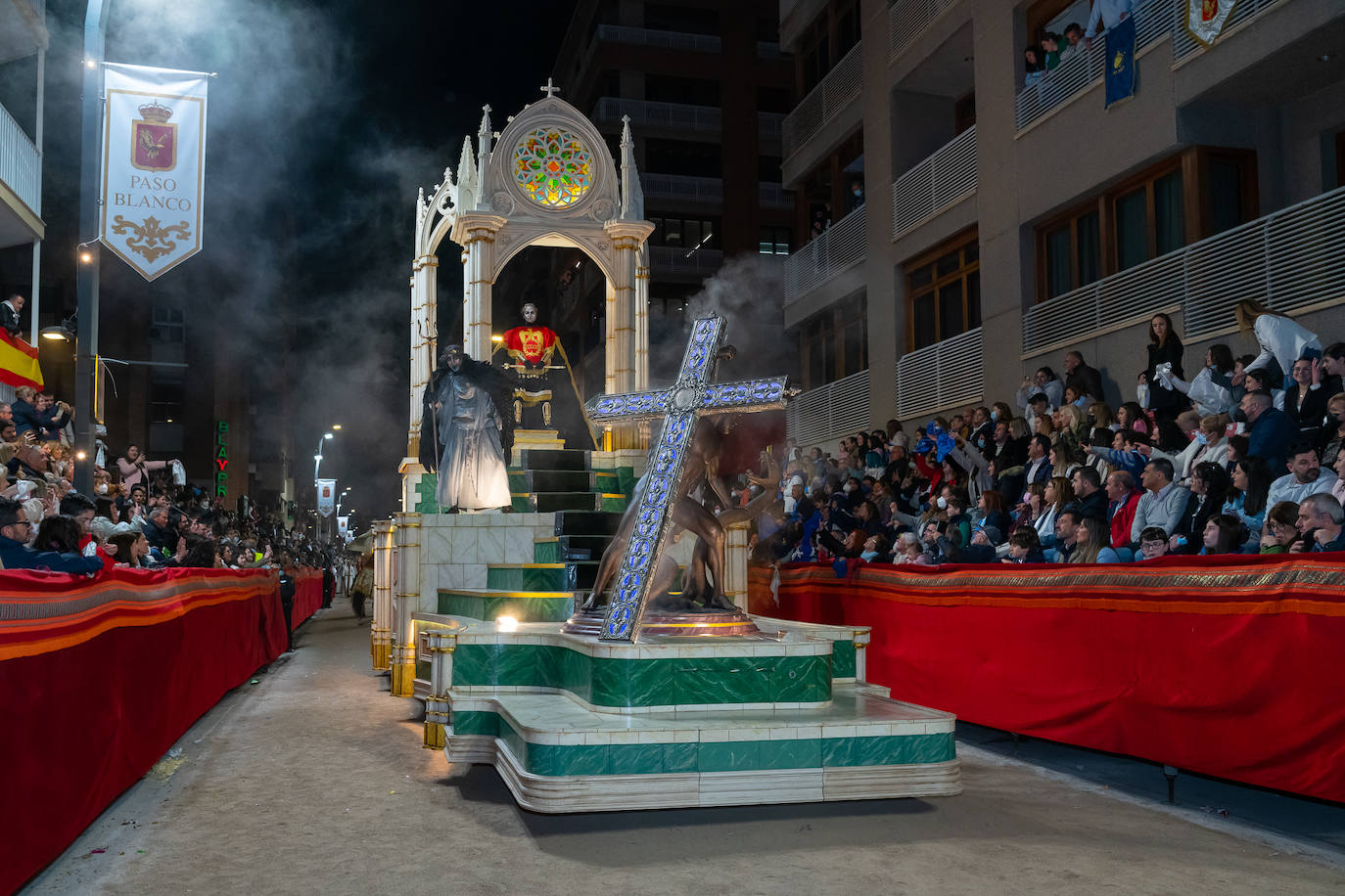 Fotos: El pueblo hebreo llena de júbilo la carrera en la noche del Domingo de Ramos en Lorca