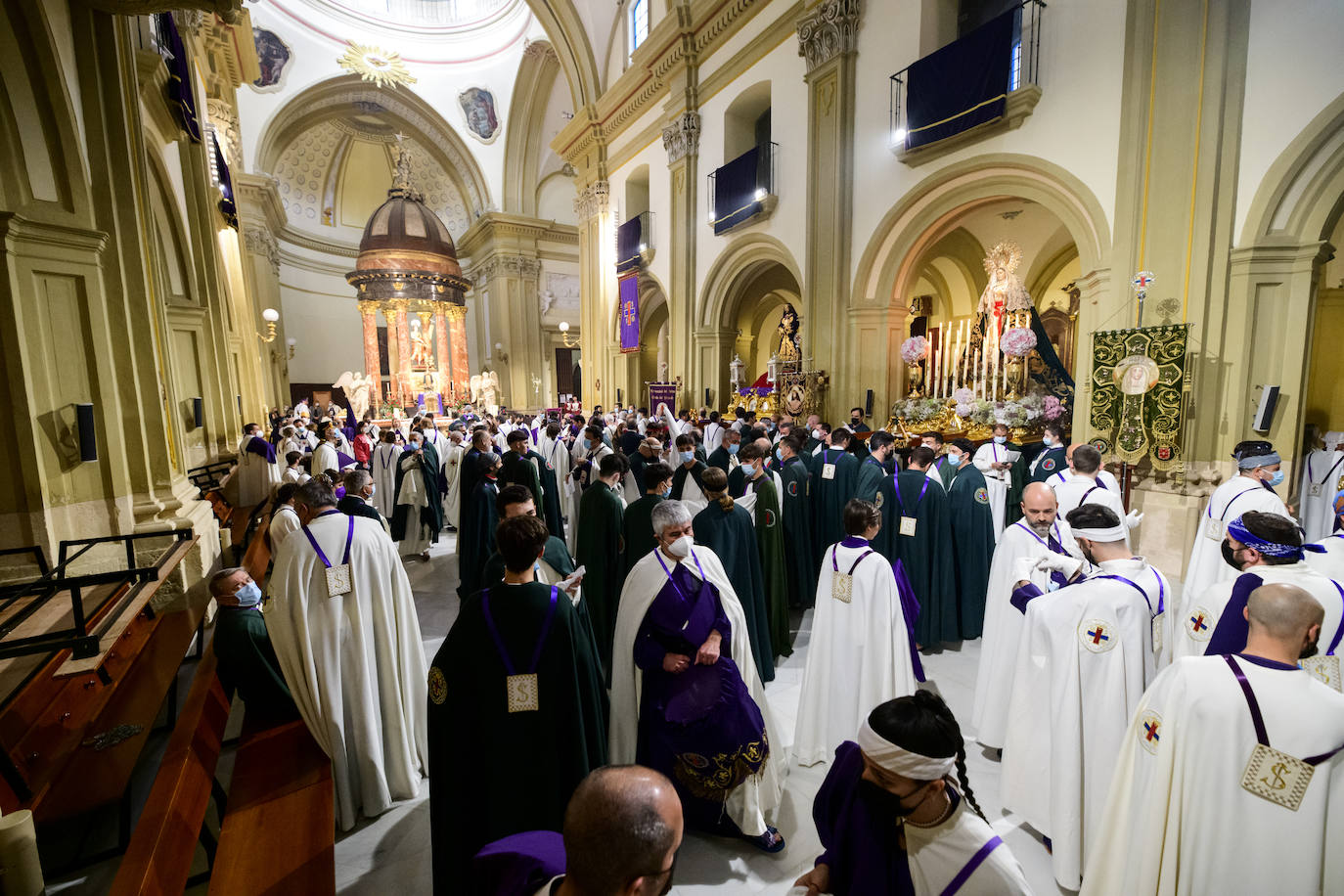 Fotos: La procesión del Rescate de Martes Santo, en imágenes