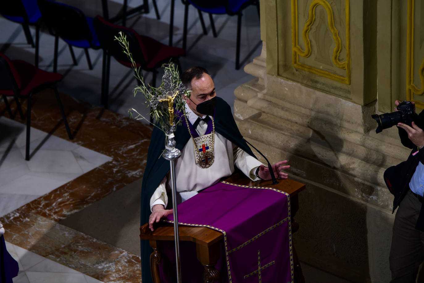 Fotos: La procesión del Rescate de Martes Santo, en imágenes