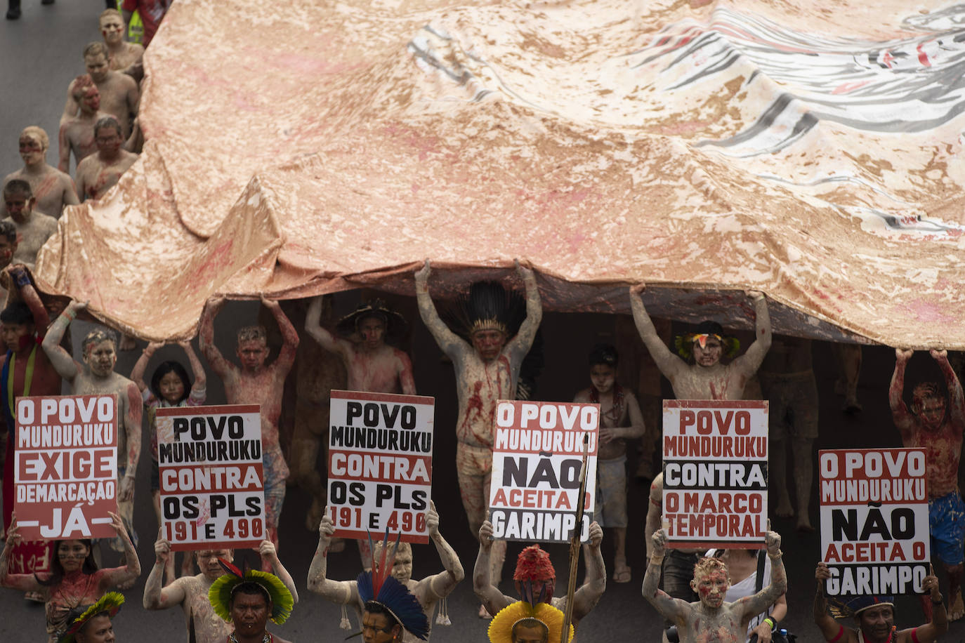 Fotos: Oro de Sangre