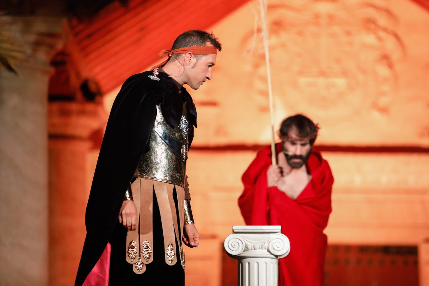 Fotos: Las imágenes del vía crucis del Lunes Santo en Lorca