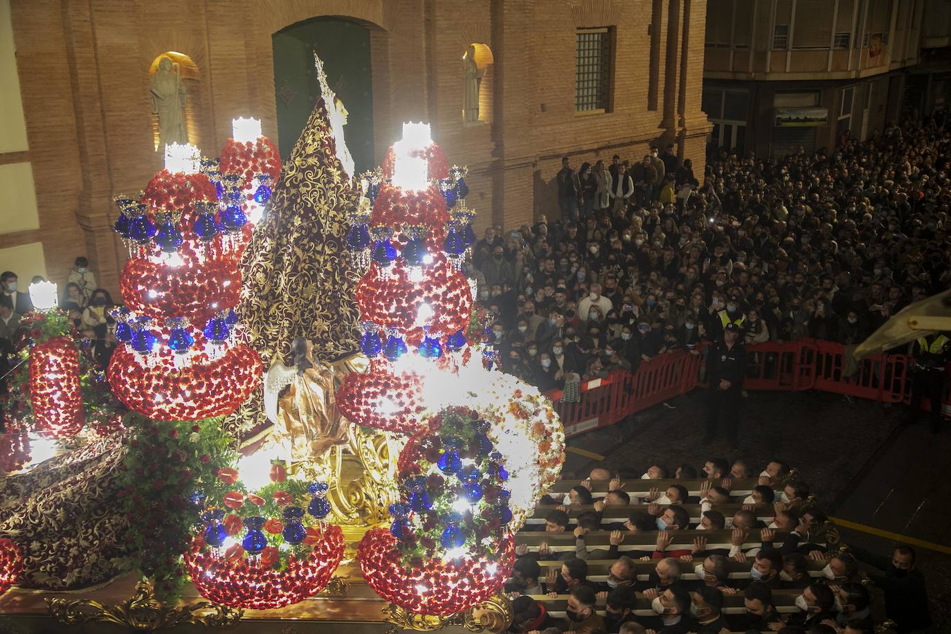 Fotos: Salve al Primer Dolor, único consuelo para los californios