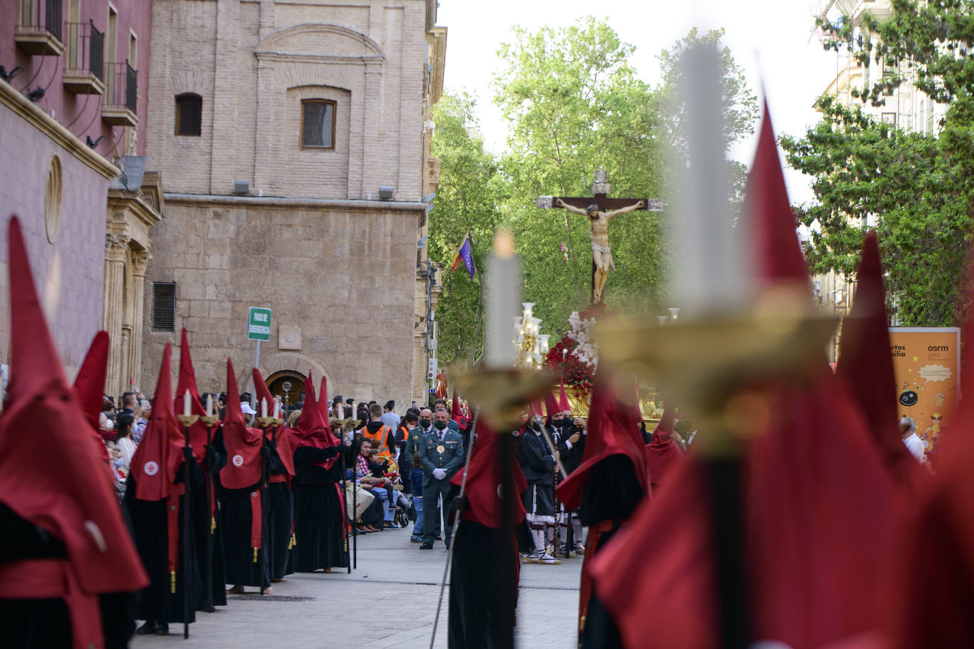 Fotos: Las cofradías de Servitas, el Santo Sepulcro y la Misericordia cierra el Viernes Santo