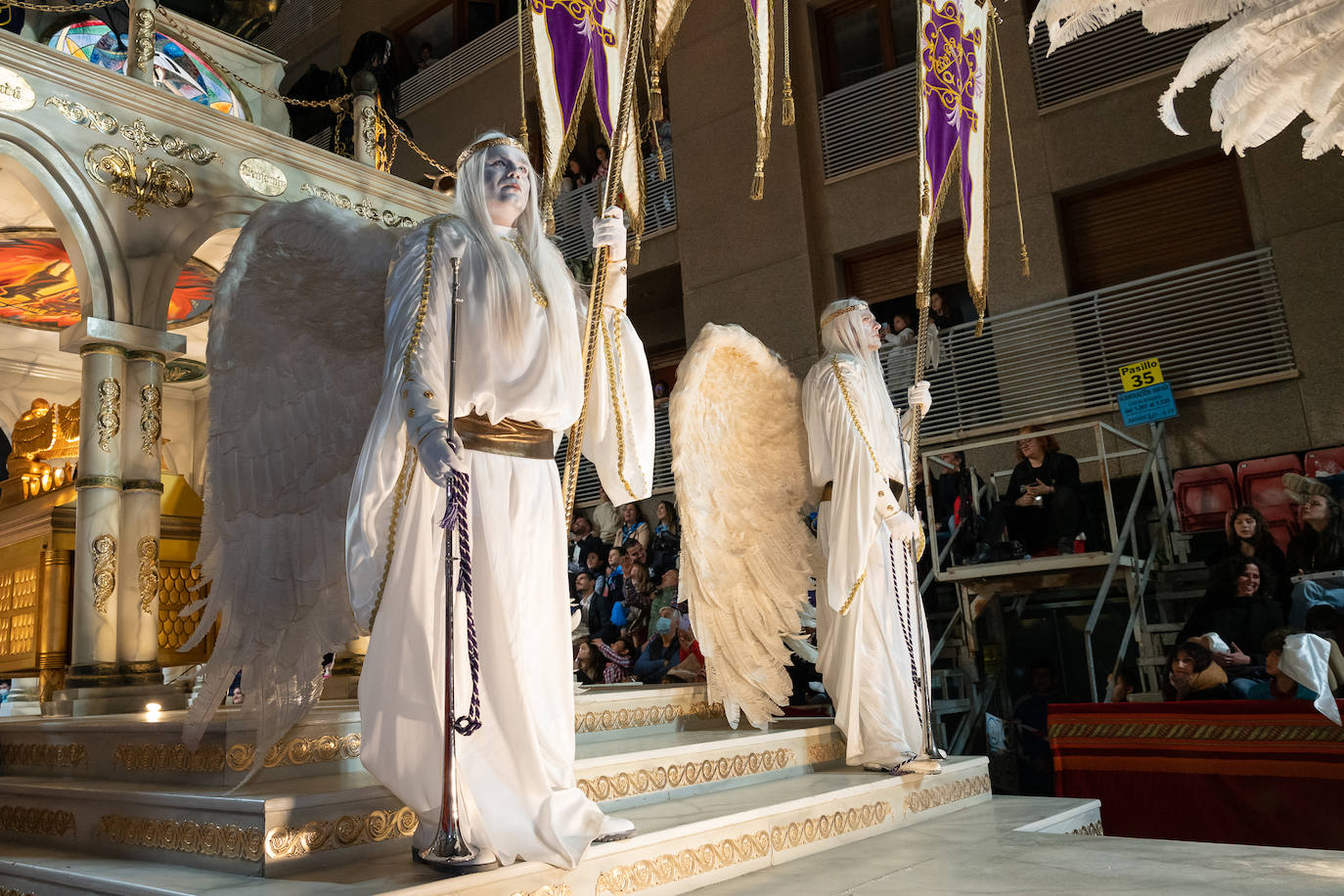 Fotos: Desfile bíblico-pasional del Viernes Santo en Lorca