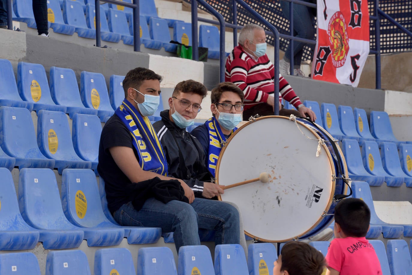 Fotos: Búscate en las gradas de La Condomina en el partido frente al Nástic