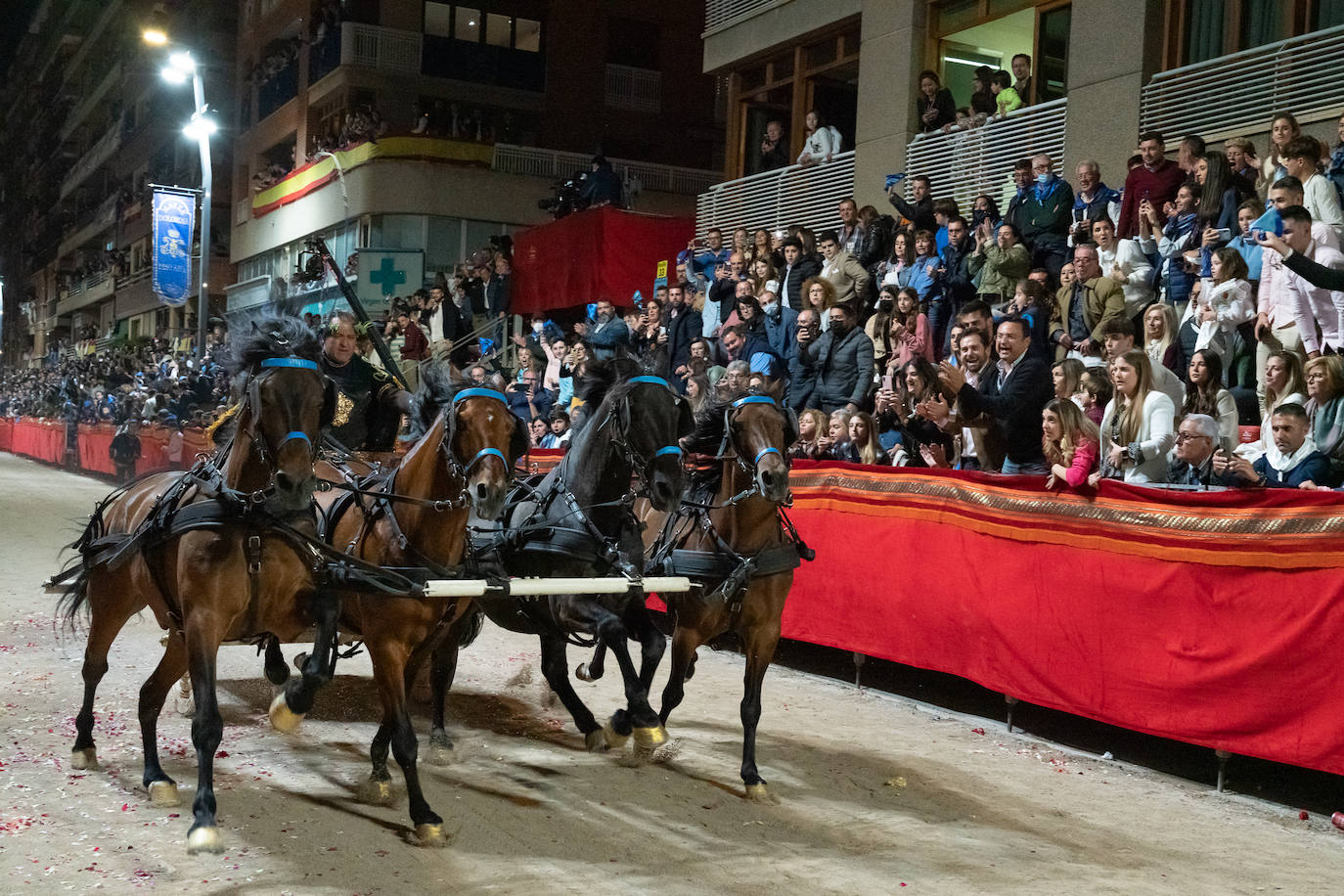 Fotos: Desfile bíblico-pasional del Viernes Santo en Lorca