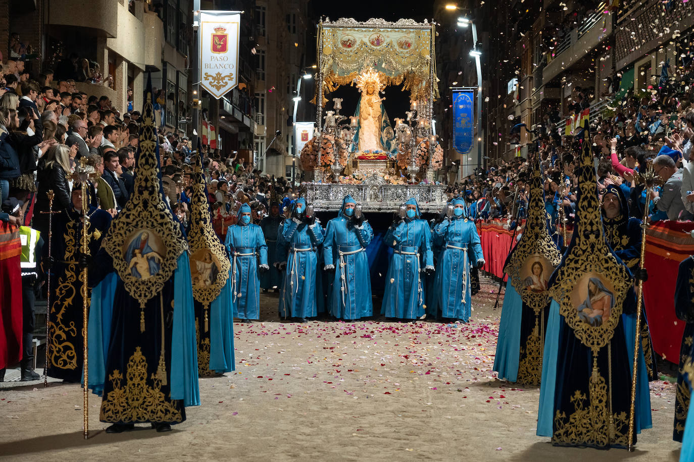 Fotos: Desfile bíblico-pasional del Viernes Santo en Lorca