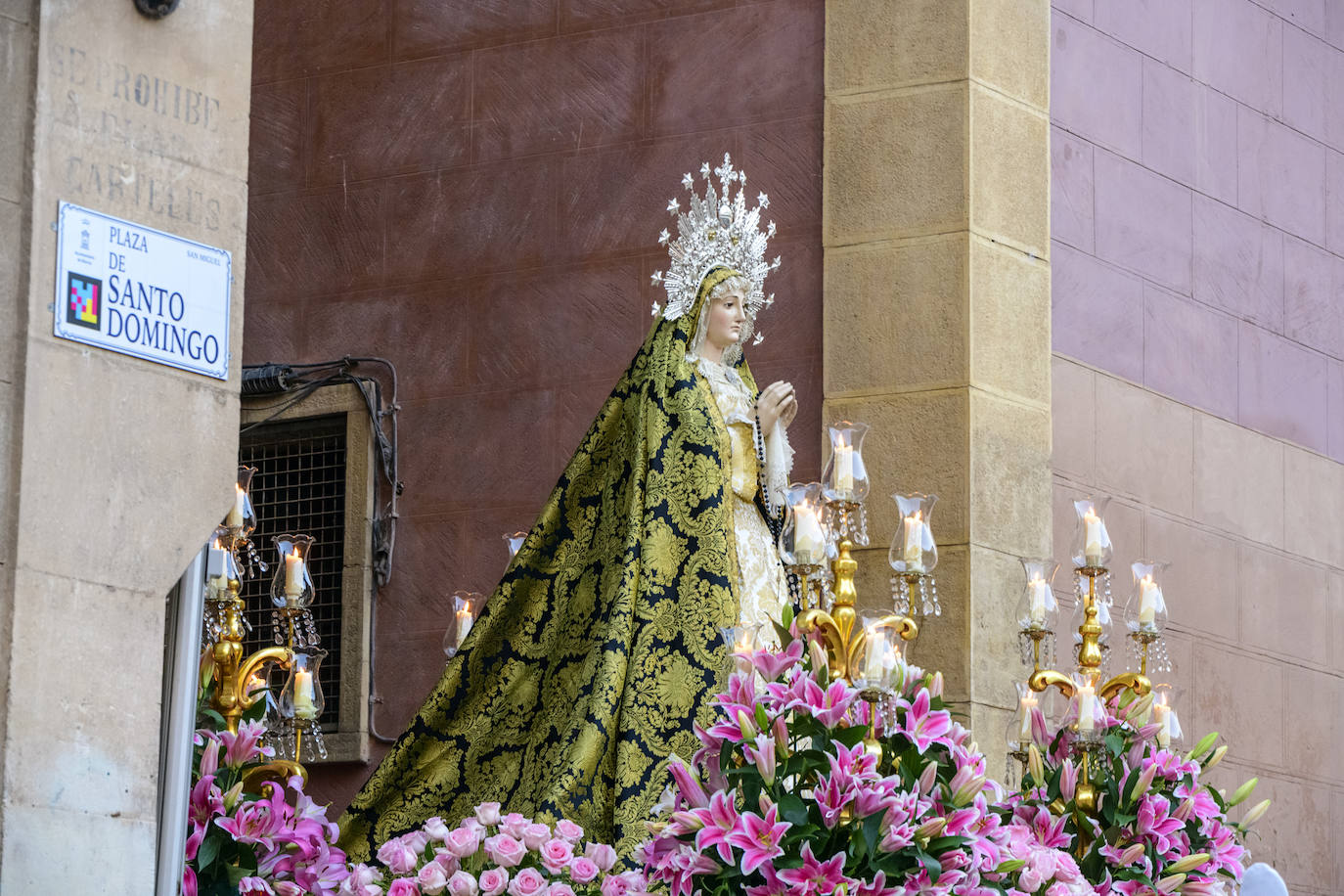 Fotos: La procesión del Yacente de Sábado Santo en Murcia, en imágenes