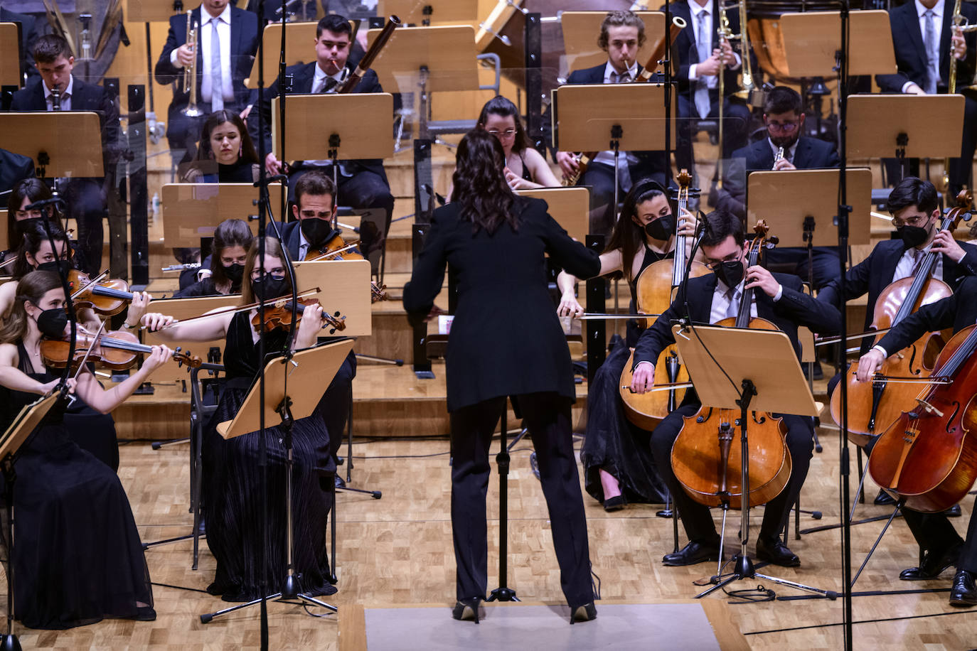 Fotos: Gran ovación a la Orquesta de Jovénes de la Región al interpretar &#039;La gran puerta de Kiev&#039;