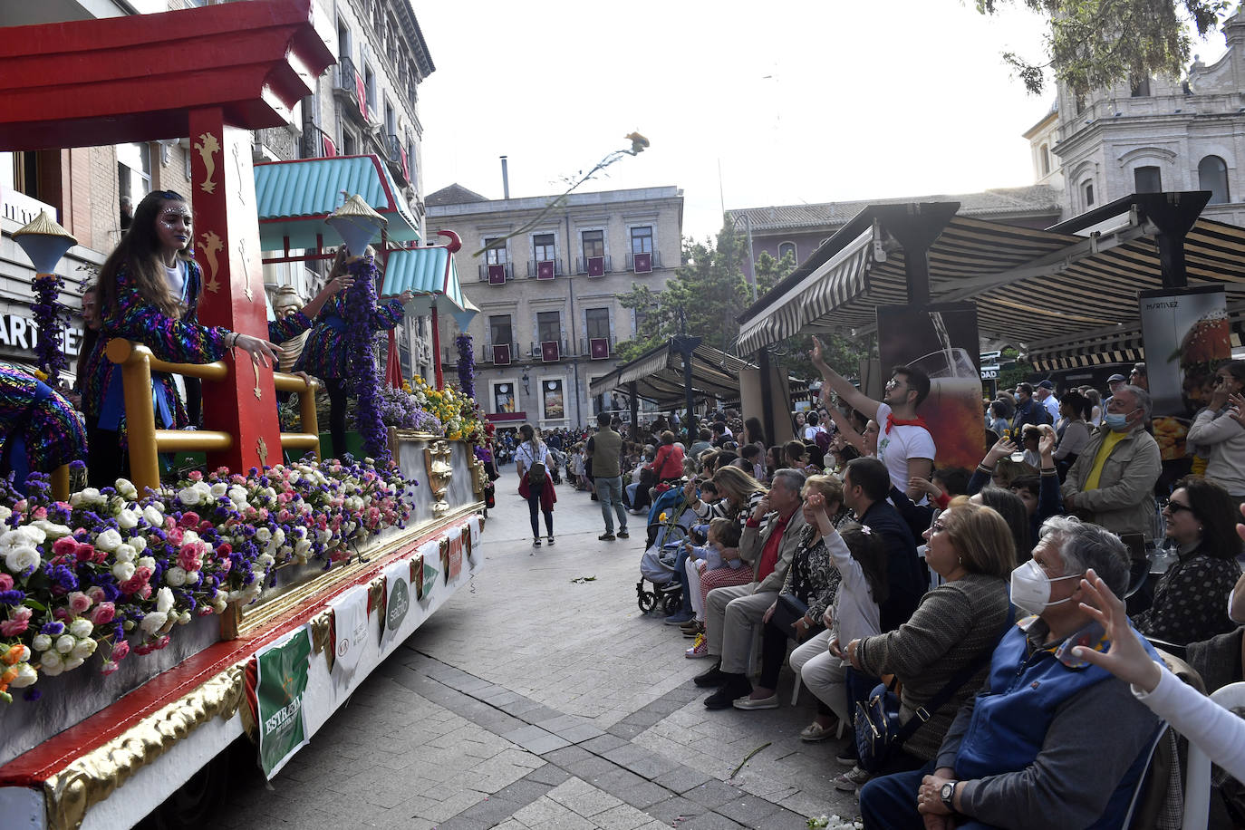 Fotos: Las imágenes del desfile de la Batalla de las Flores 2022