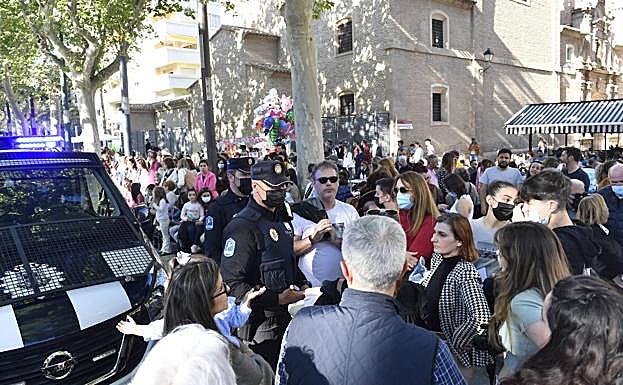 Galería. Aglomeraciones en la avenida Aflonso X, este jueves.