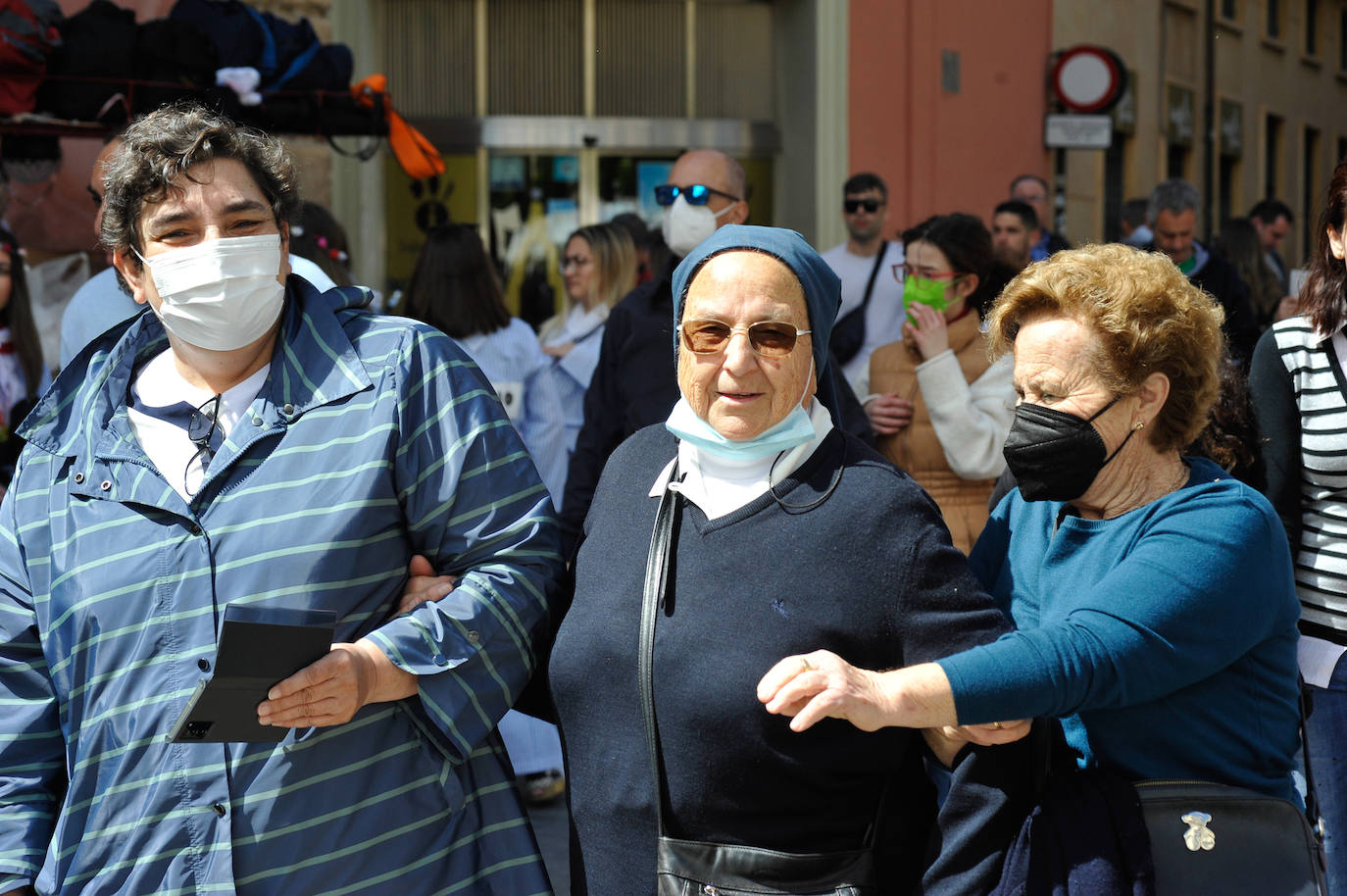 Fotos: El pasacalles de los grupos sardineros, en imágenes