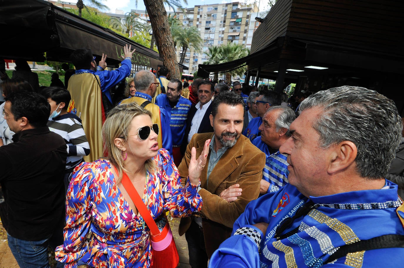 Fotos: El pasacalles de los grupos sardineros, en imágenes