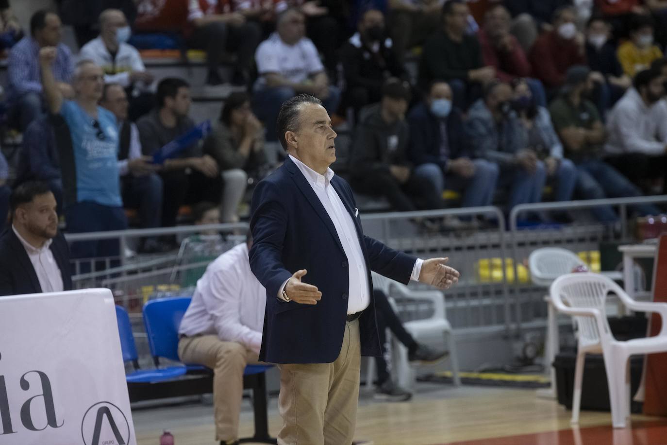Fotos: La victoria del CB Cartagena frente al Basket Navarra, en imágenes
