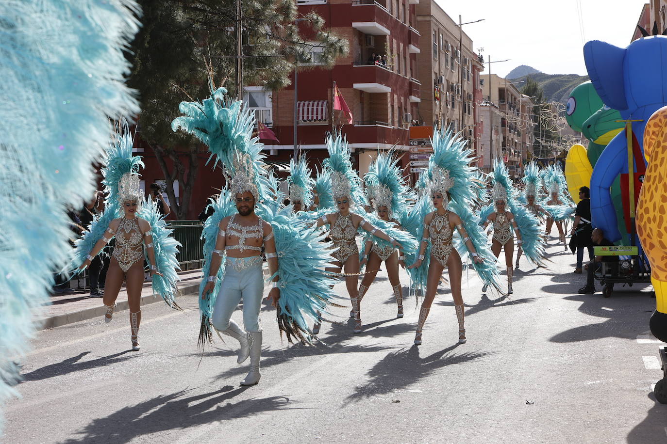 Fotos: Desfile de carrozas por San Roque en Blanca