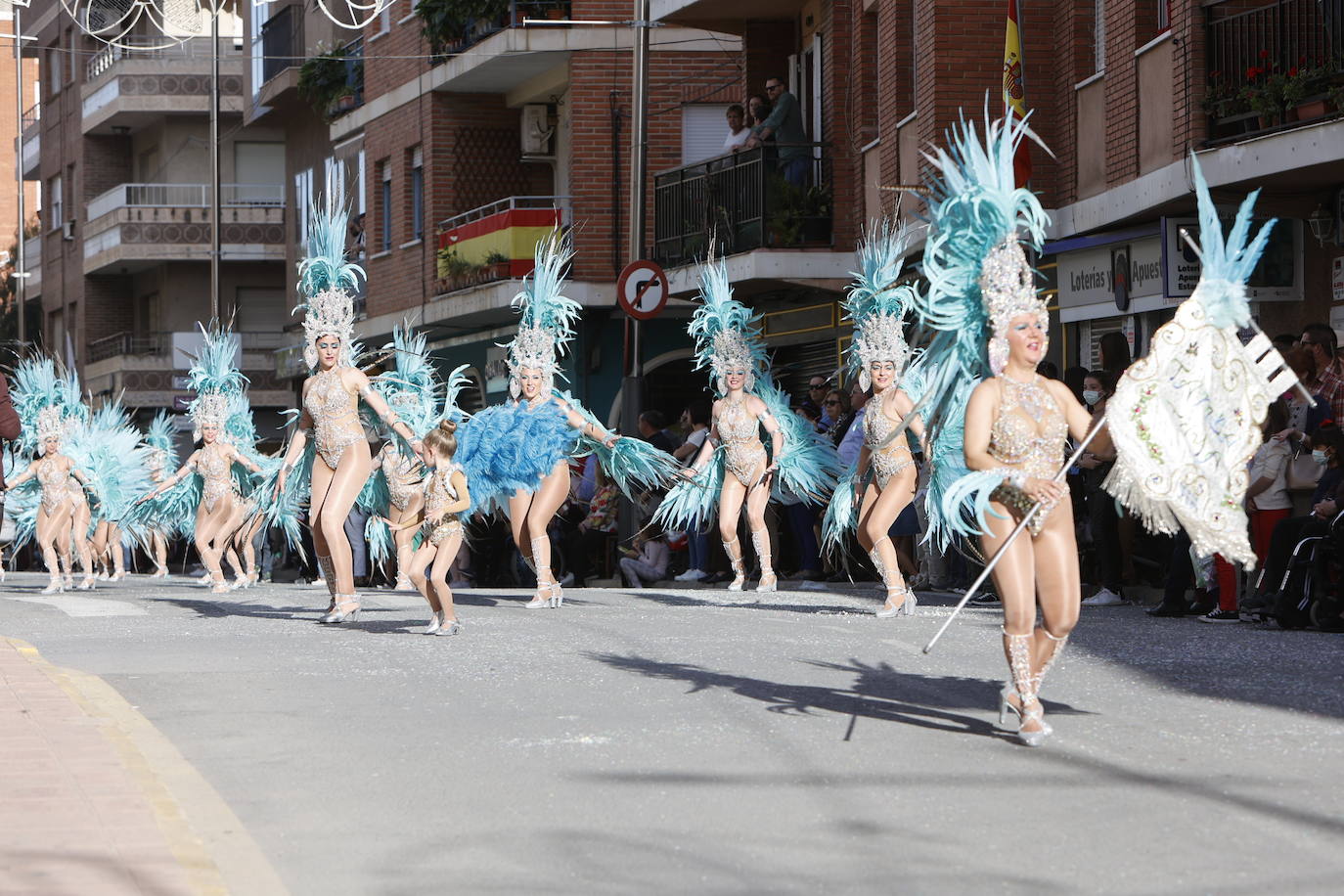 Fotos: Desfile de carrozas por San Roque en Blanca