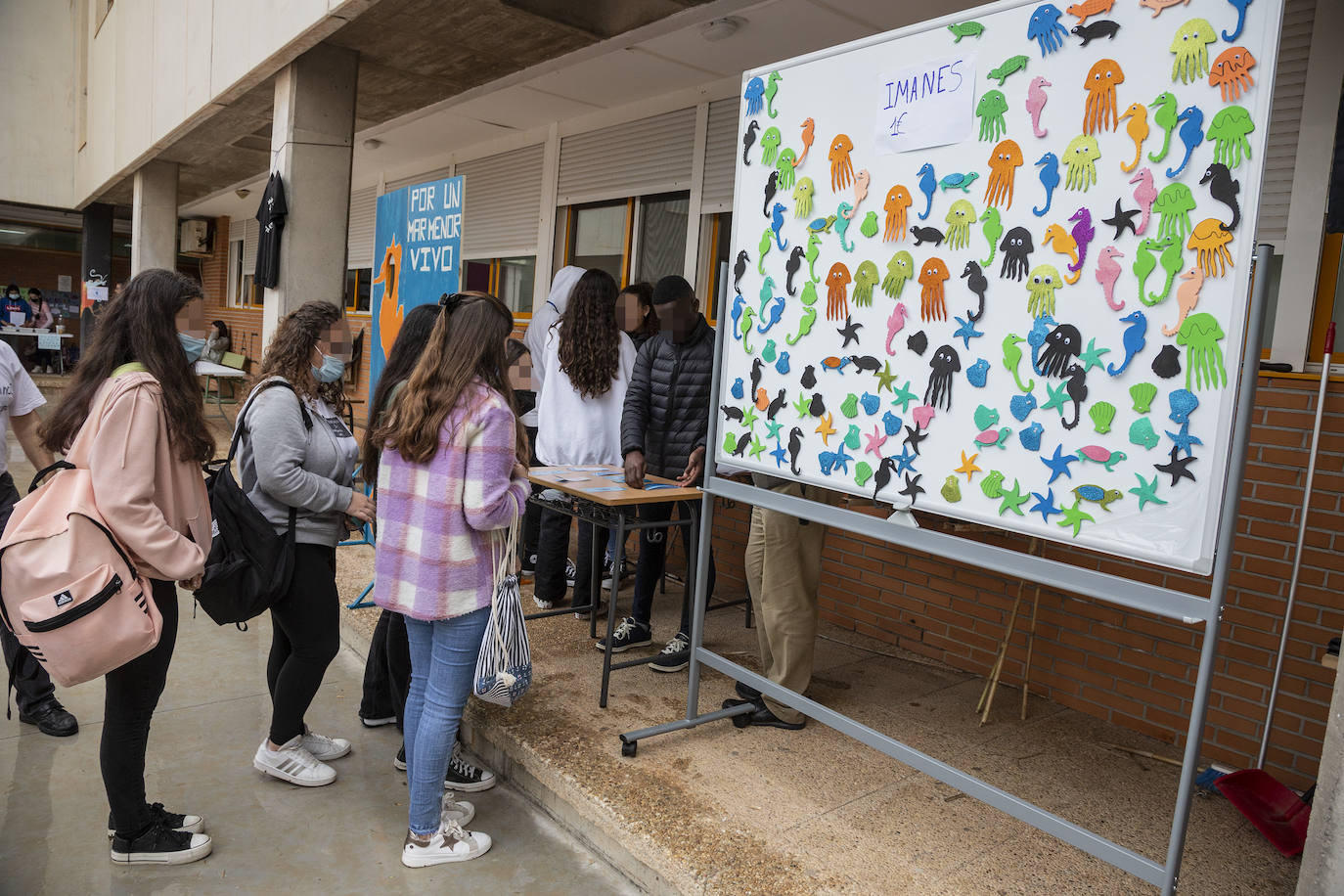 Fotos: I Feria del Mar Menor en un instituto de Cartagena