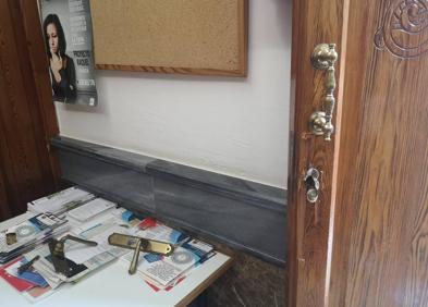 Imagen secundaria 1 - Desperfectos causados por los ladrones en la iglesia de La Purísima de la diputación cartagenera. 