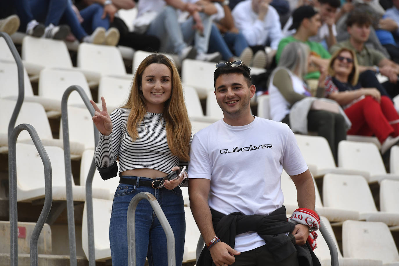 Fotos: Búscate en las gradas del Enrique Roca