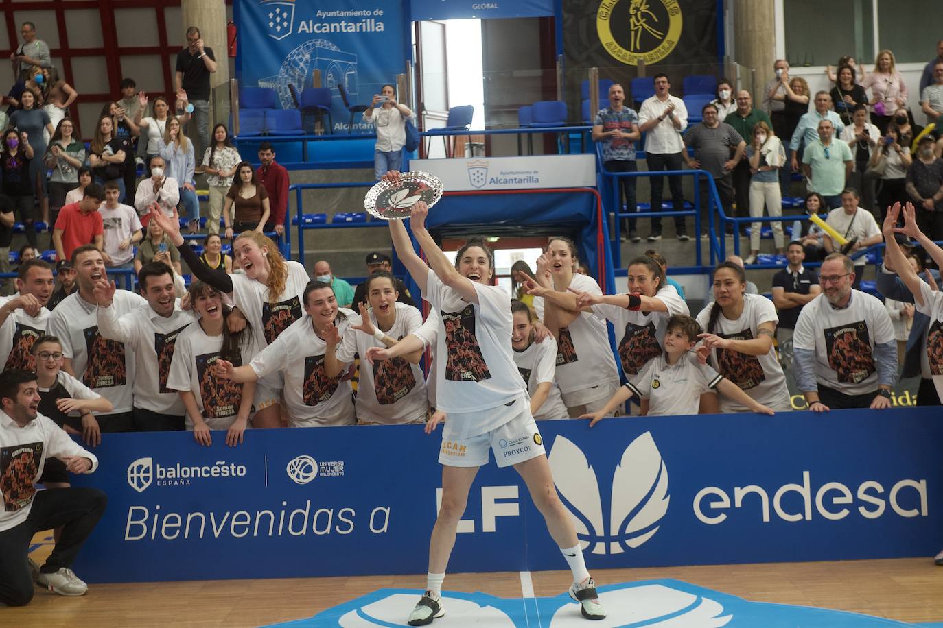 Fotos: El Hozono Global Jairis hace historia y asciende, por primera vez, a la Liga Femenina Endesa