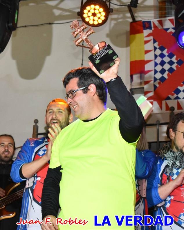 La peña «Los Mataos» logró por tercera vez alzarse con el primer premio del Concurso de la Noche de las Migas en la categoría de peñas; entre los grupos de vecinos del Hoyo, el primer puesto fue la peña «La Cruz». 