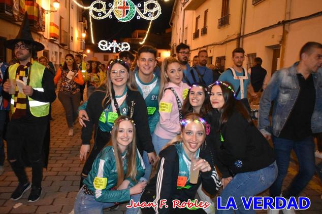 La peña «Los Mataos» logró por tercera vez alzarse con el primer premio del Concurso de la Noche de las Migas en la categoría de peñas; entre los grupos de vecinos del Hoyo, el primer puesto fue la peña «La Cruz». 