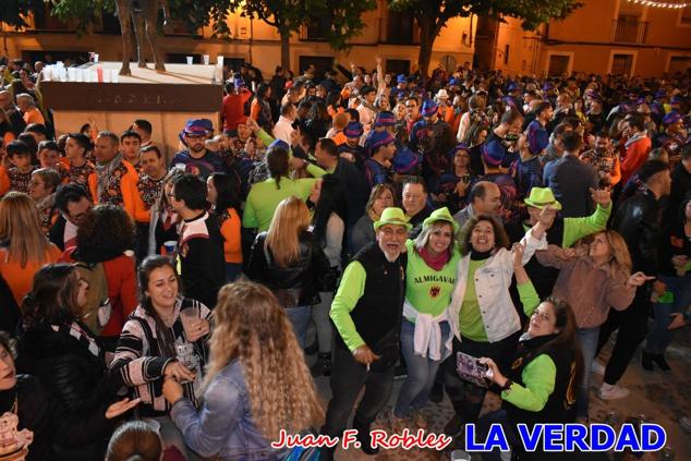 La peña «Los Mataos» logró por tercera vez alzarse con el primer premio del Concurso de la Noche de las Migas en la categoría de peñas; entre los grupos de vecinos del Hoyo, el primer puesto fue la peña «La Cruz». 