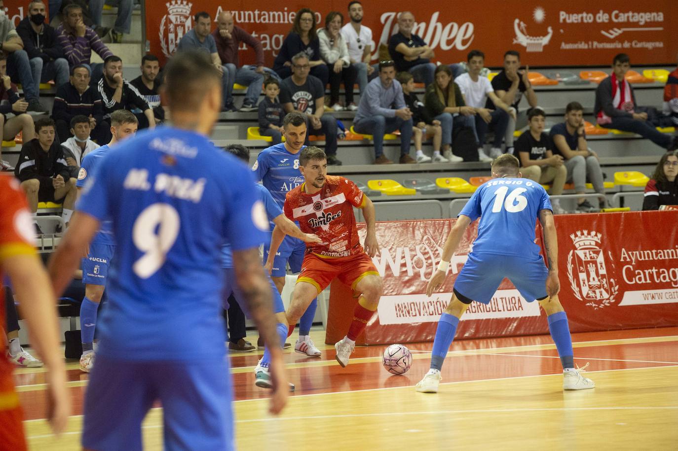 Fotos: Jimbee-Valdepeñas (2-0)