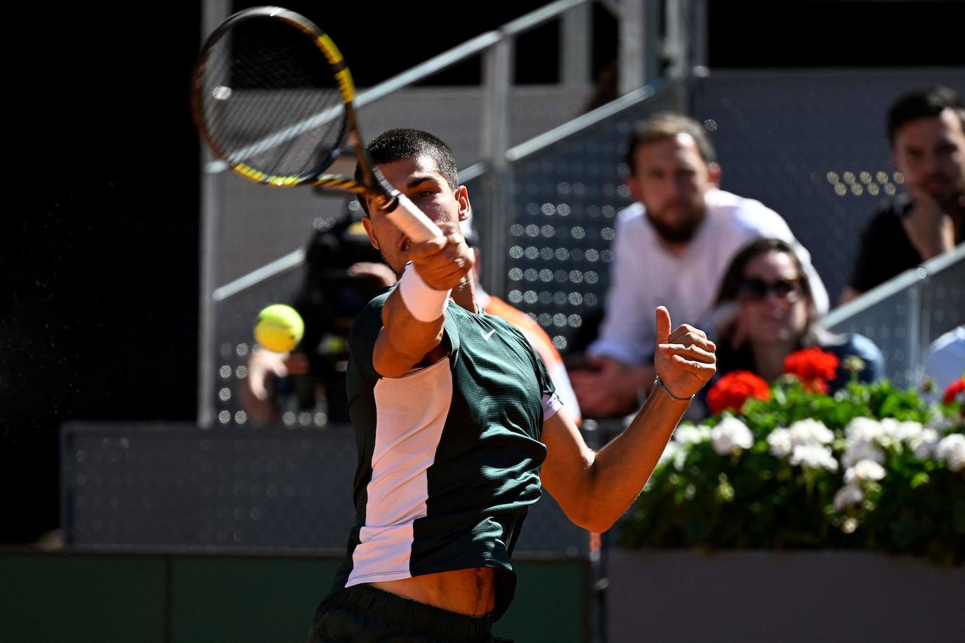 Fotos: La victoria de Carlos Alcaraz ante Novak Djokovic en el Masters de Madrid, en imágenes