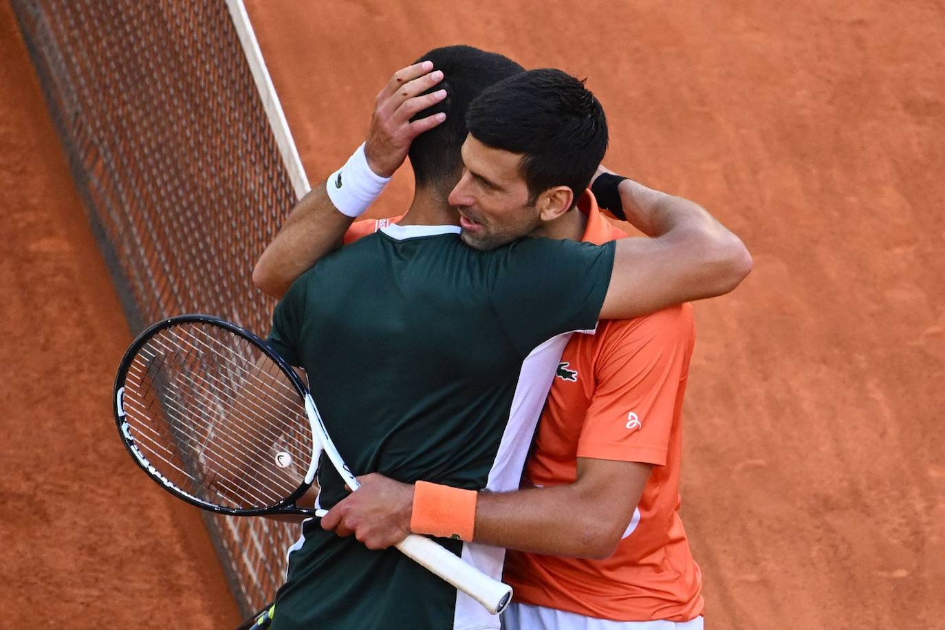 Fotos: La victoria de Carlos Alcaraz ante Novak Djokovic en el Masters de Madrid, en imágenes