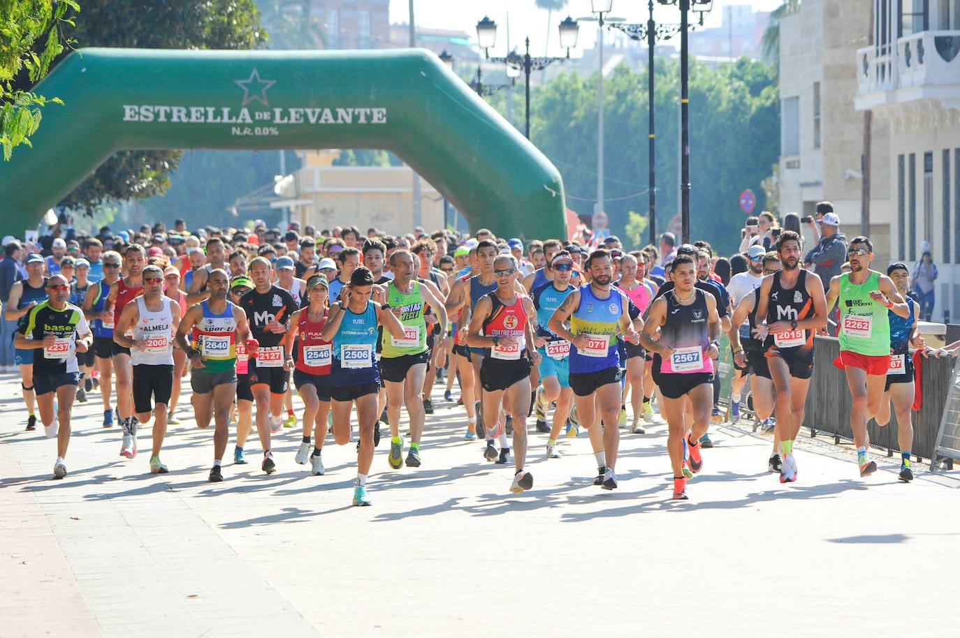 Fotos: Las mejores fotografías de la carrera solidaria Save the Children-Colegio CEI