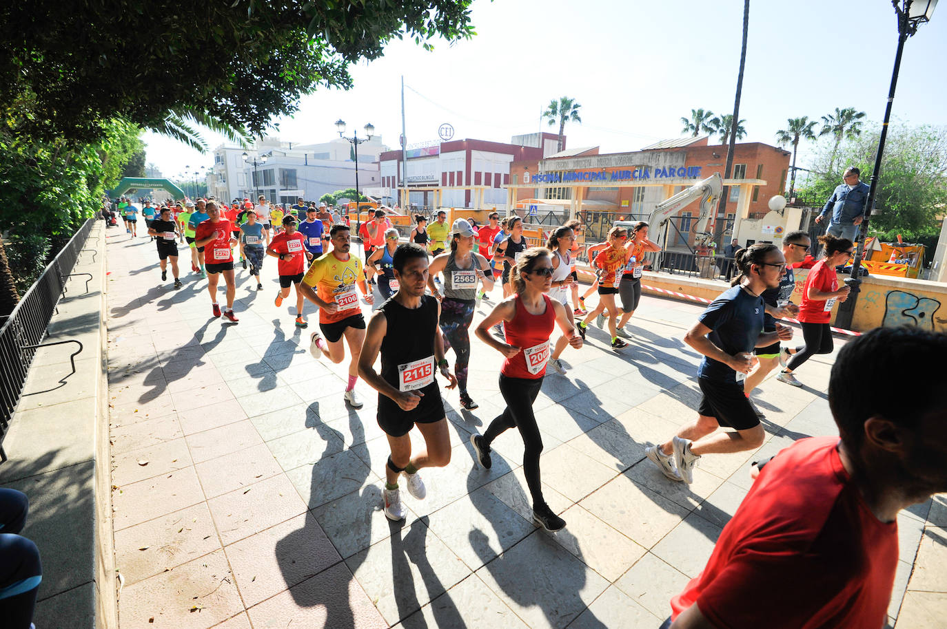 Fotos: Las mejores fotografías de la carrera solidaria Save the Children-Colegio CEI