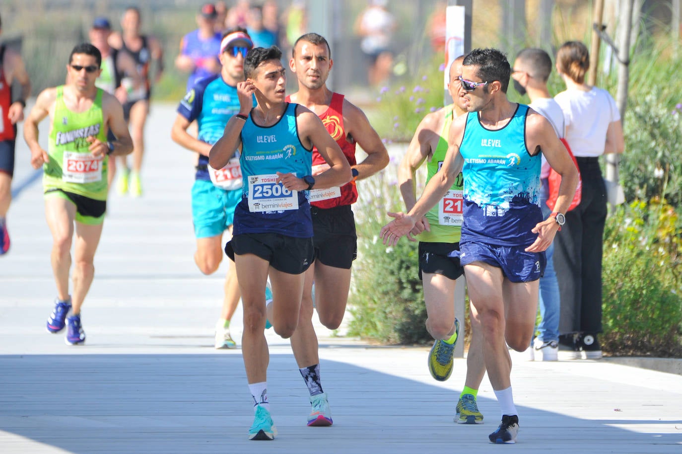 Fotos: Las mejores fotografías de la carrera solidaria Save the Children-Colegio CEI