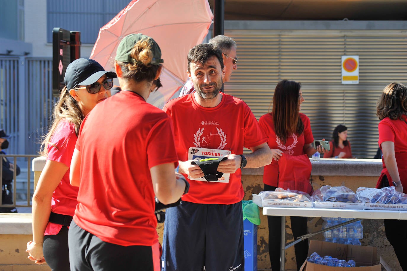 Fotos: Las mejores fotografías de la carrera solidaria Save the Children-Colegio CEI