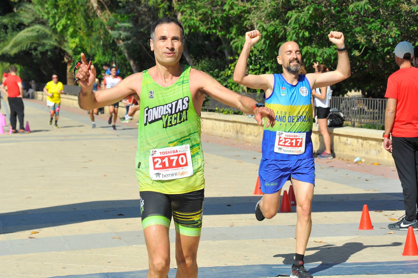 Fotos: Las mejores fotografías de la carrera solidaria Save the Children-Colegio CEI