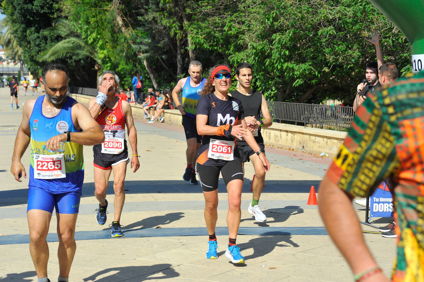 Fotos: Las mejores fotografías de la carrera solidaria Save the Children-Colegio CEI