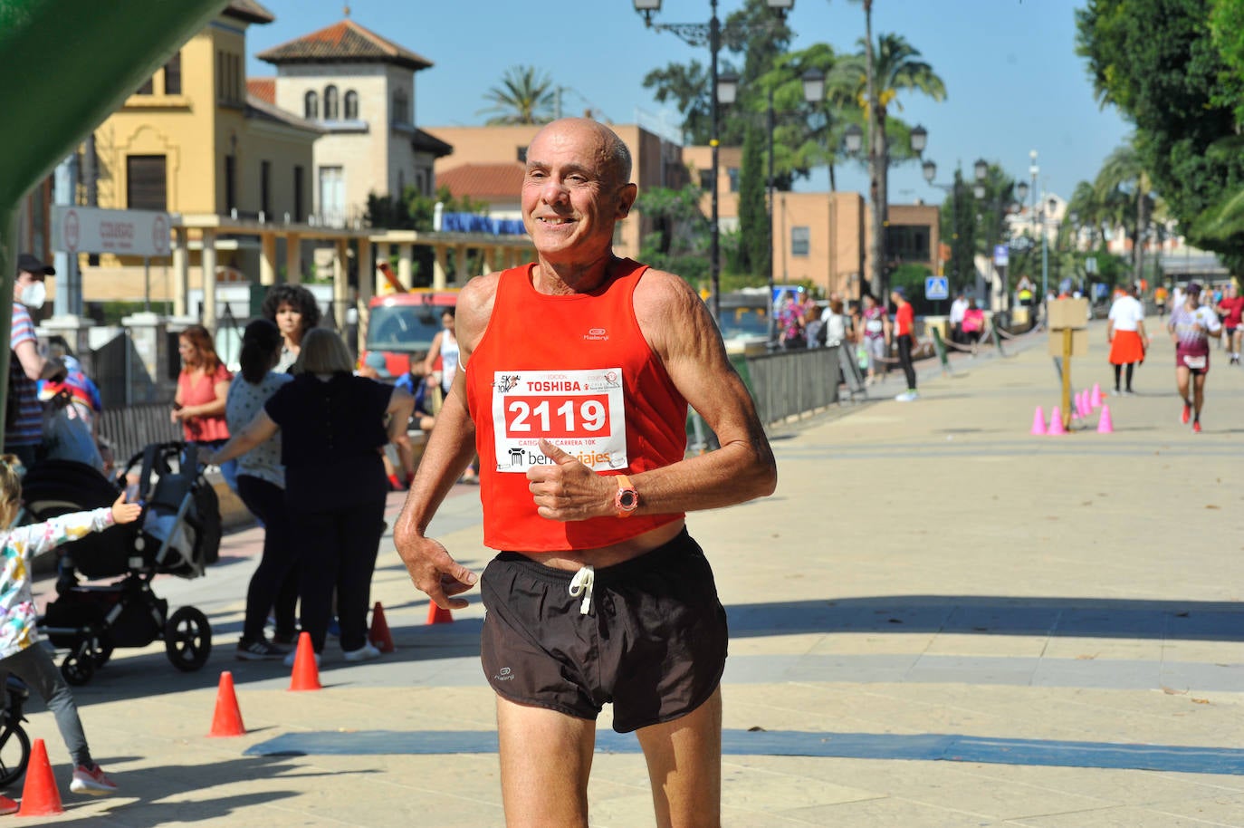 Fotos: Las mejores fotografías de la carrera solidaria Save the Children-Colegio CEI