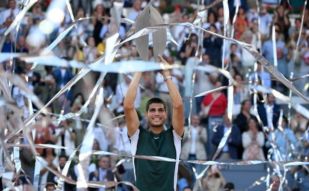 Carlos Alcaraz hace magia en Madrid