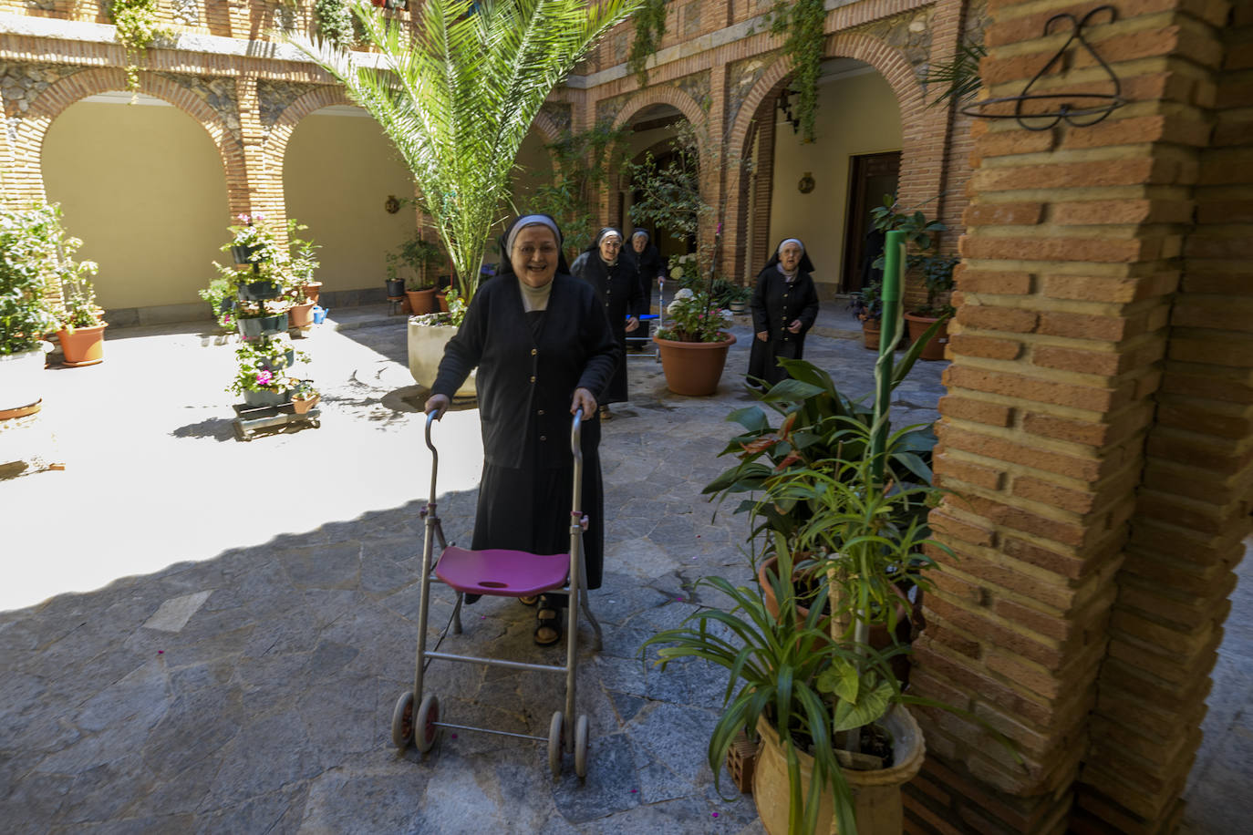 Fotos: Las monjas benedictinas esperan con emoción el regreso de la Virgen de la Fuensanta